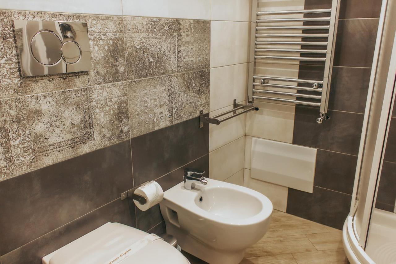Guesthouse Ughetti 21 Catania Kültér fotó